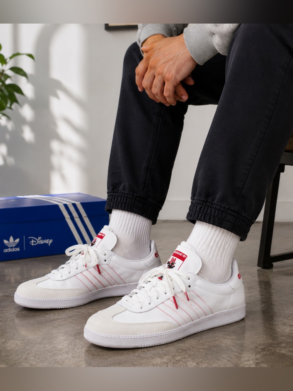 adidas Samba Vegan x Disney Minnie Mouse GY1890 Men’s 11 White Sneakers Box